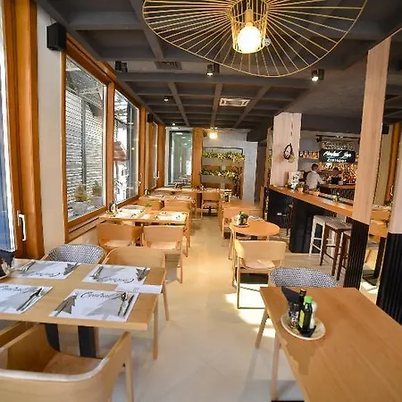 Central Inn 公寓 兹拉蒂博尔