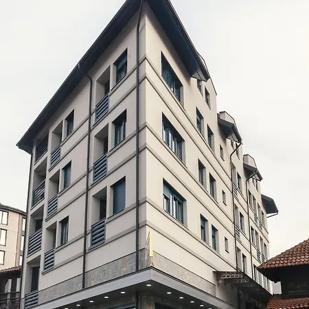 Central Inn 兹拉蒂博尔