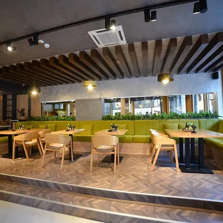Central Inn Apartman