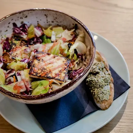 Central Inn * 兹拉蒂博尔