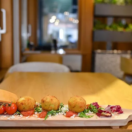 公寓 Central Inn *